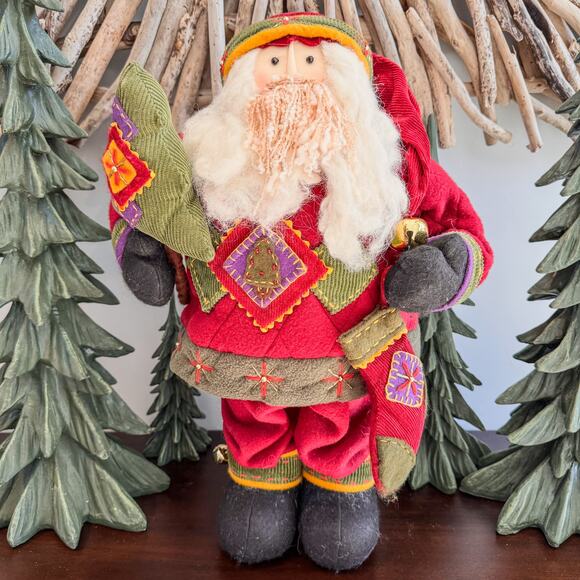 Traditional Cloth Santa Claus w/ Artsy Wool Blend Quilted Patchwork Style, 20" - Picture 10 of 11